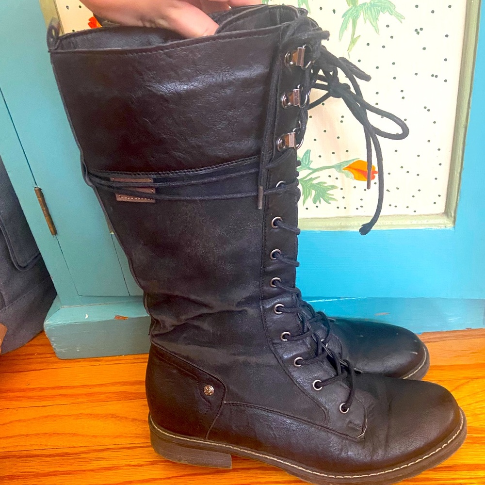 Black tie up boots